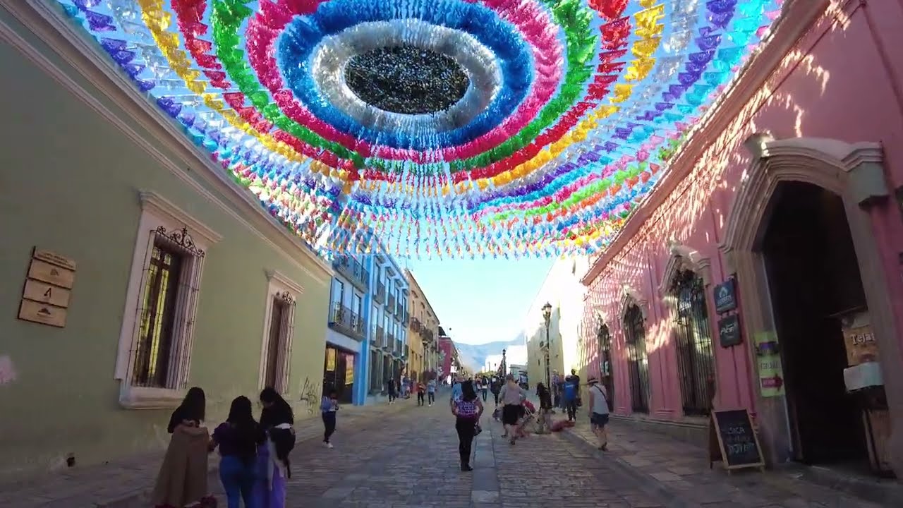 Wonderful Oaxaca: Mexican City of Murals - A Walking Tour