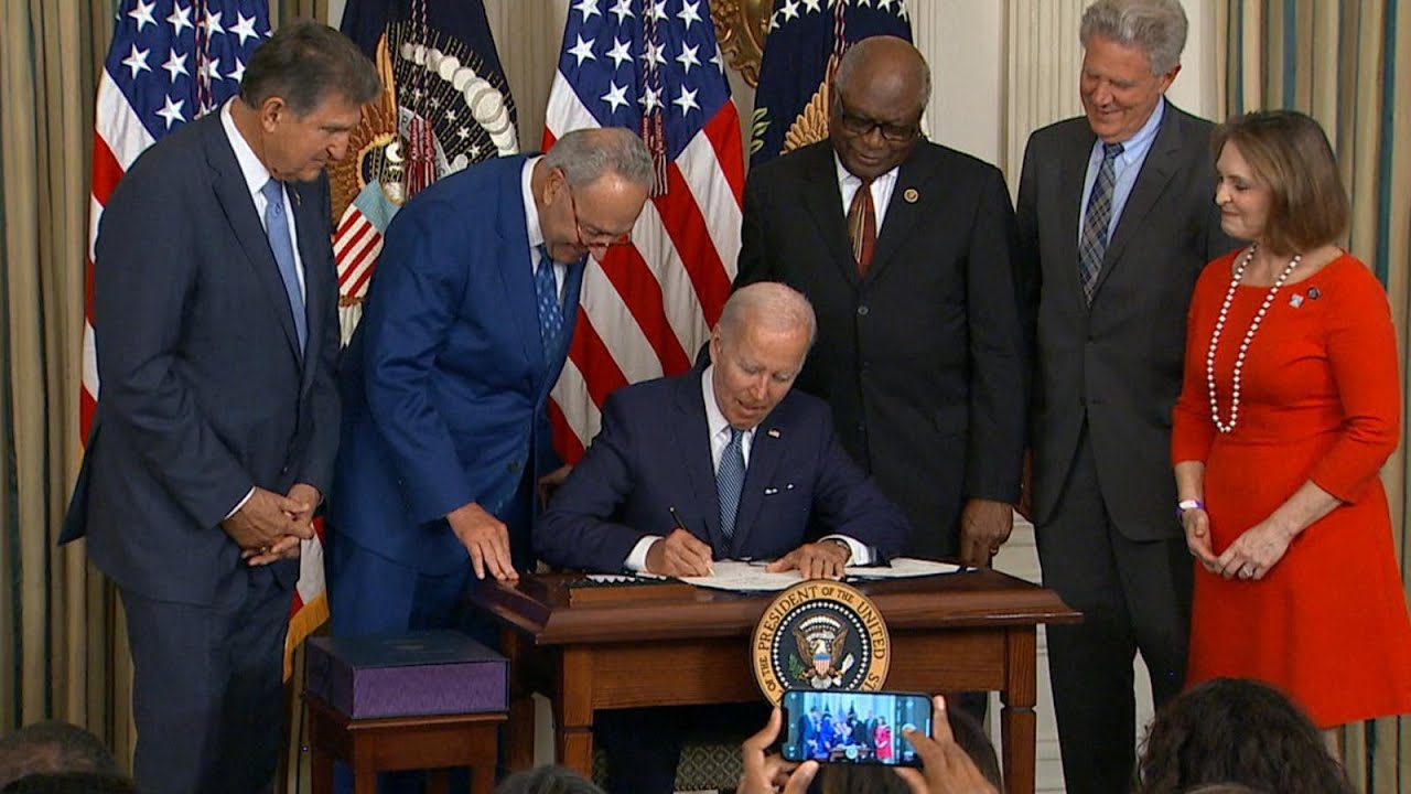 Biden signs historic climate, tax bill into law | ABCNL