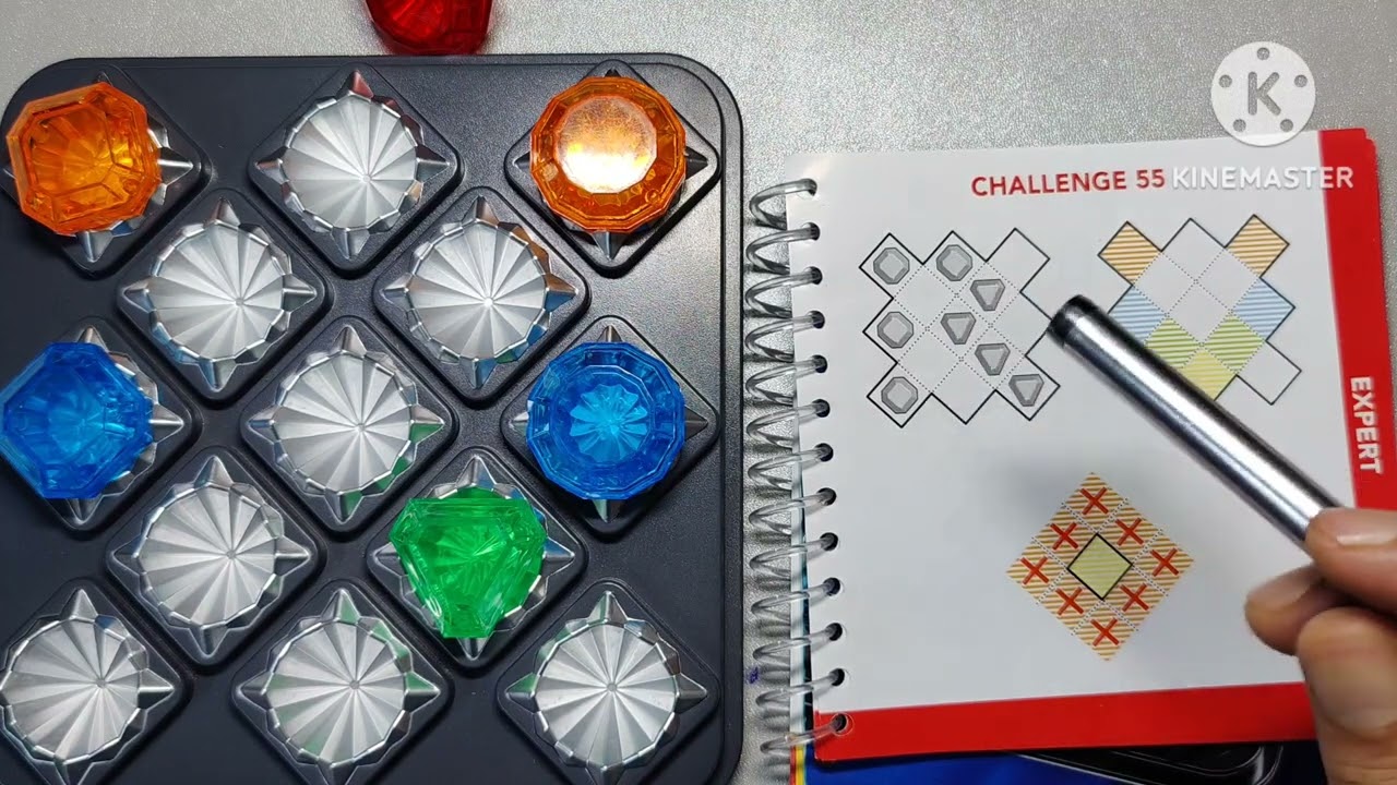 Diamond Quest Puzzle by Smart Games.