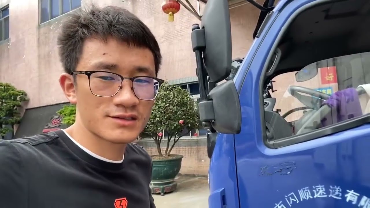 湖北拉货回广东，货车在路上又出现了问题，幸亏没抛锚在路上#货车司机