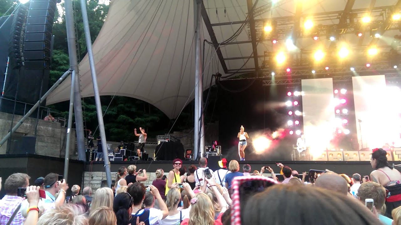 Andreas Gabalier und Sarah Connor - Zuckerpuppen