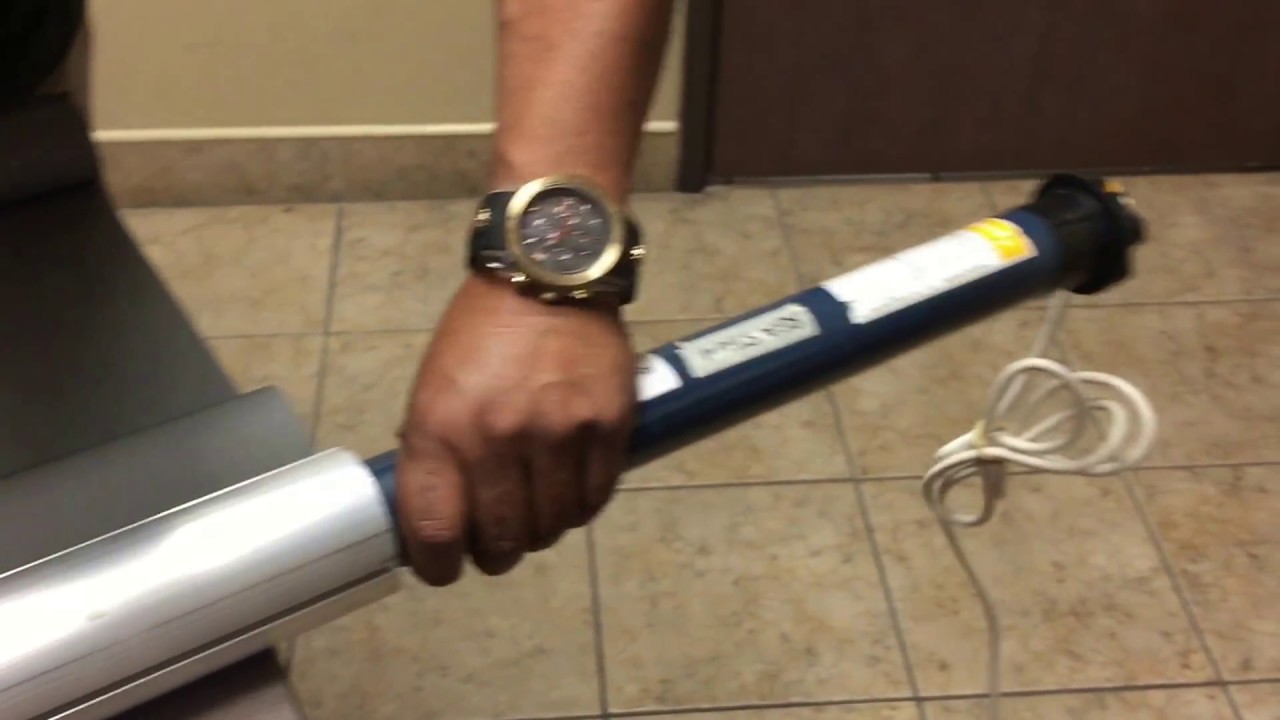 How to Remove/Replace a Plug-in Motor for a Motorized Roller Shade