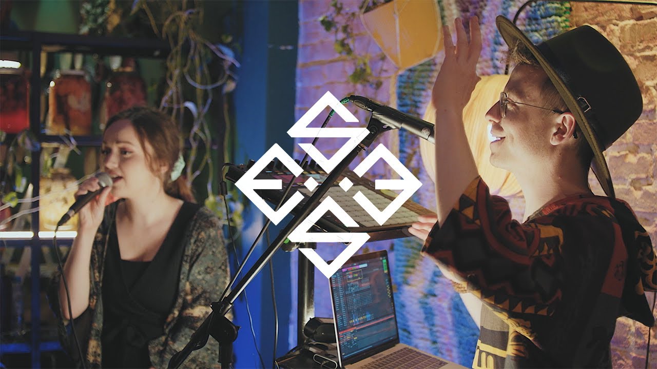 Live Looping Session by ESSEX MOSQ