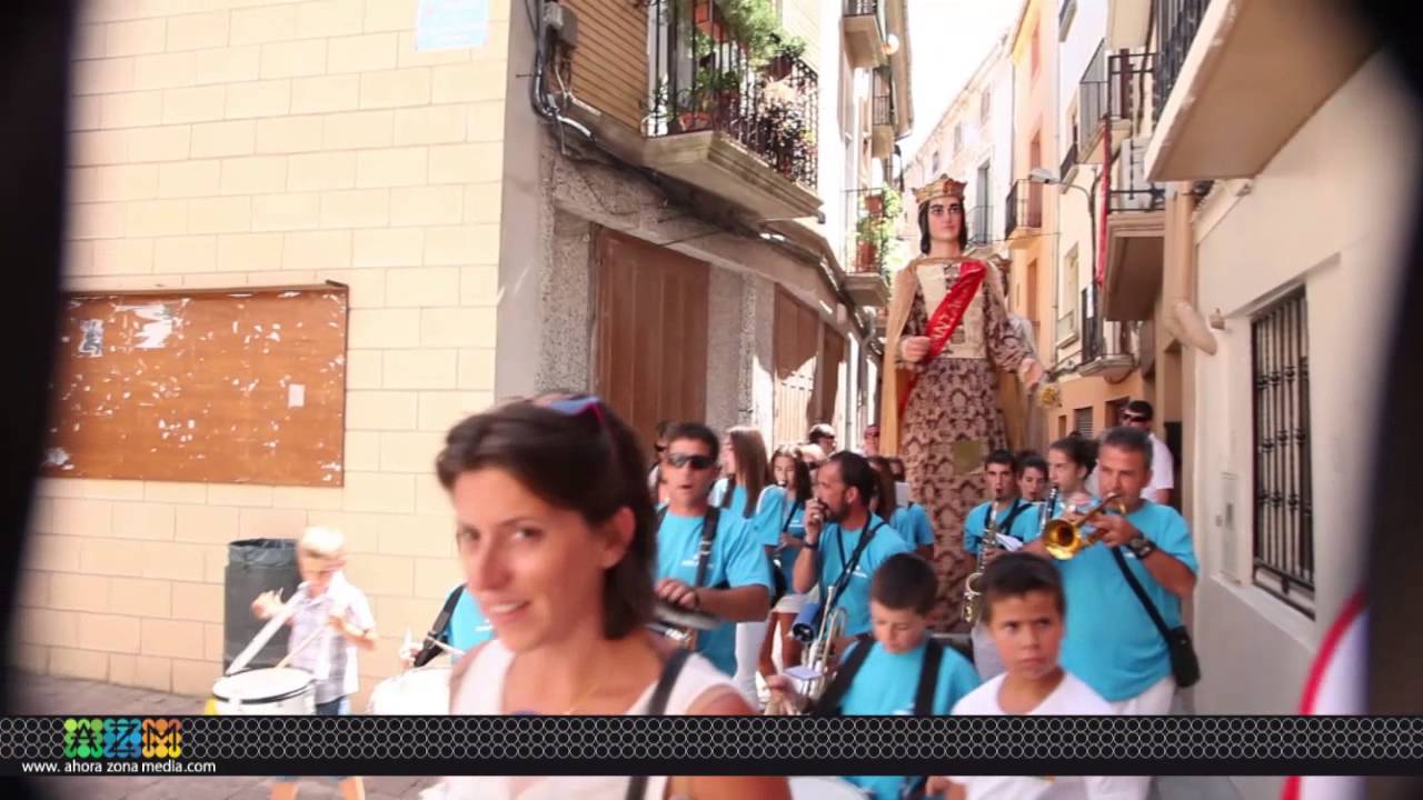 23 08 14 Concentración de #Gigantes en #Falces
