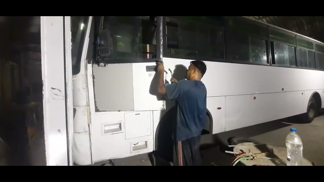accident bus door repair dainting painting process