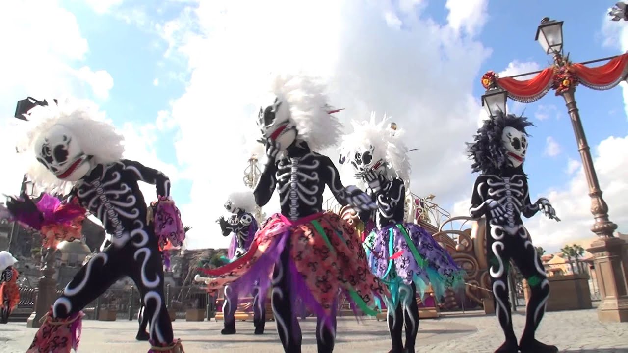 TDS Welcome Skeleton Friends 2014
