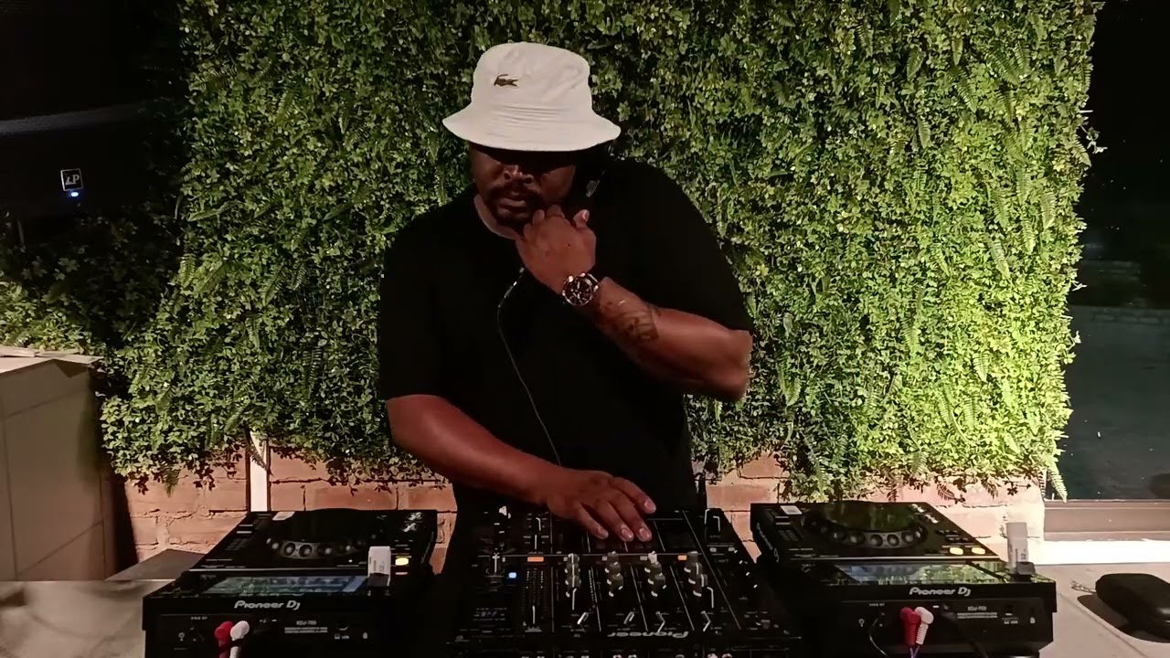 IT'S ABOUT MUSIC MIX WITH MTHI MONARE  #07 #housemusic #deephousefamily #gospelhousemusic 
