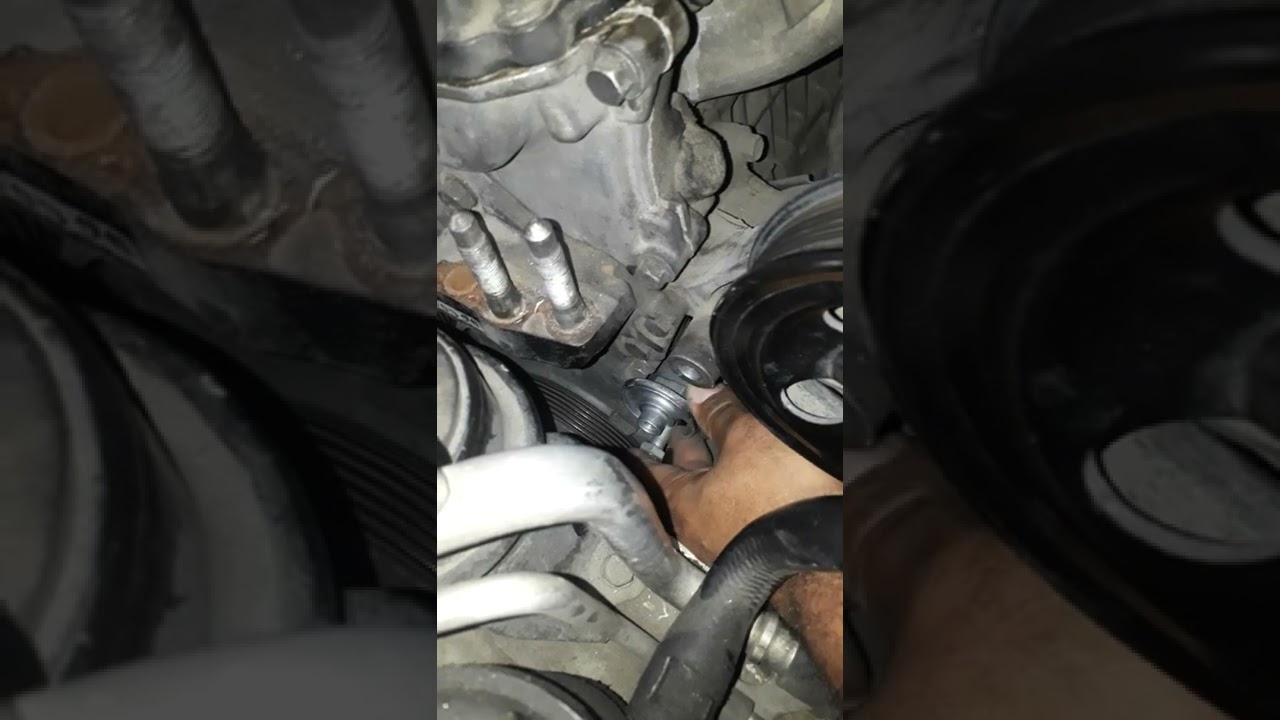 Reemplazo de tensor Dañado, de la mono Correa Hyundai Sonata nf.
