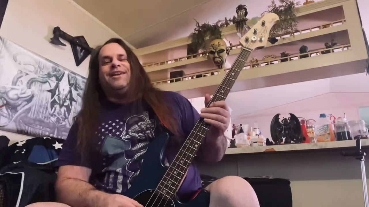 Bass lesson: whiskey rock n roller