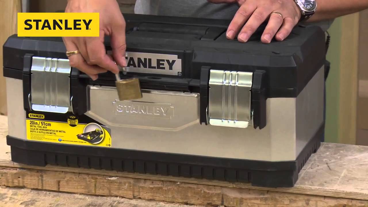 XMS14TOOLBOX Stanley Galvanised Side Toolbox 50cm (20in) £19 99