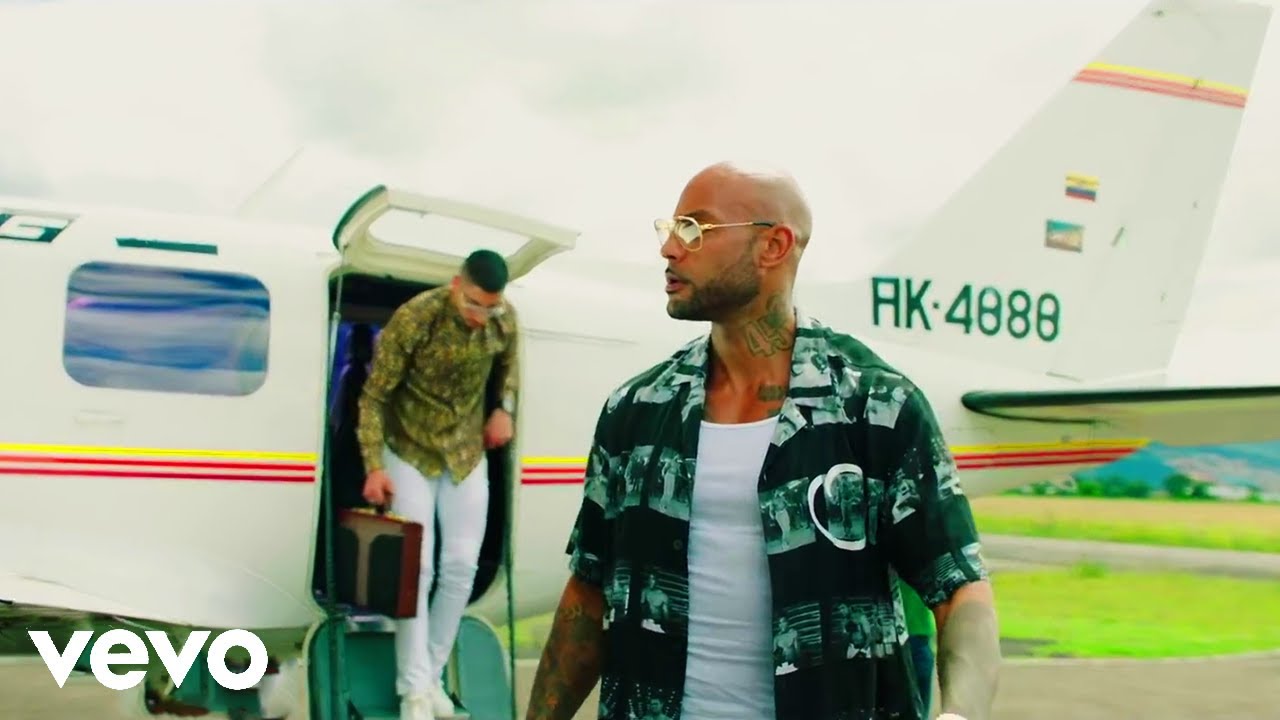 BOOBA ft. Maes - VVV (Clip Vid&eacute;o)