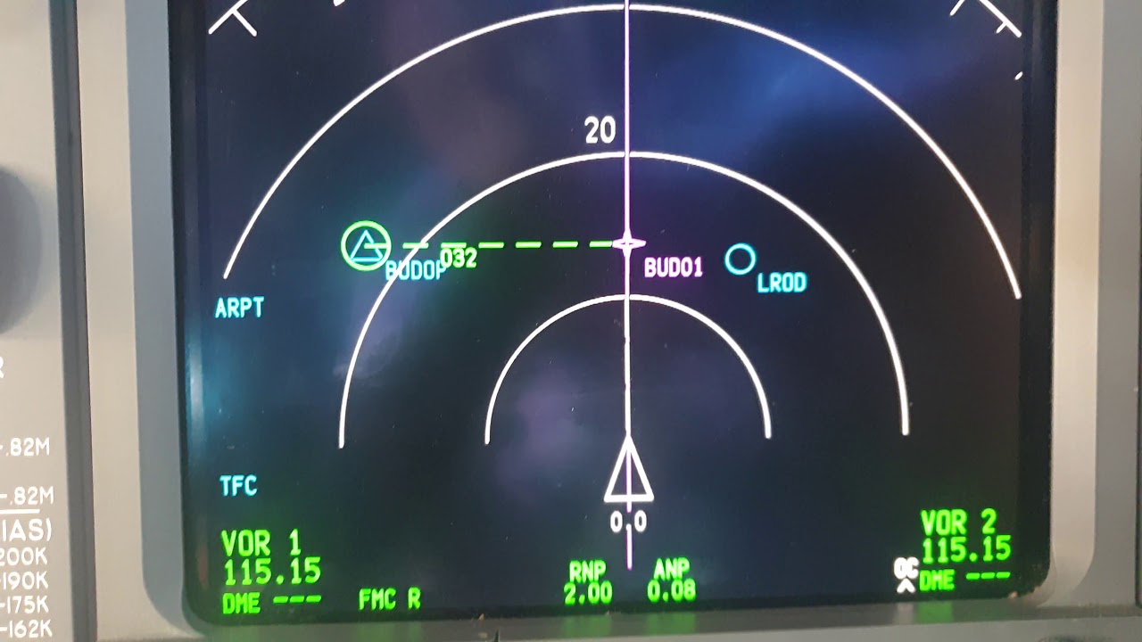 B737 abeam waypoint BUDOP - BUD01
