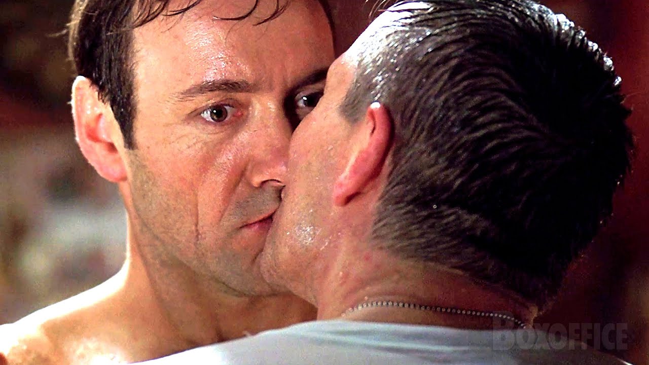 Tua moglie &egrave; con un altro uomo e non ti interessa? | American Beauty | Clip in Italiano
