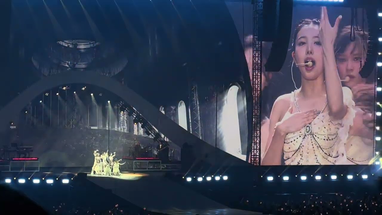 TWICE 5TH WORLD TOUR “READY TO BE” in New Jersey - Feel Special + CRY FOR ME + FANCY