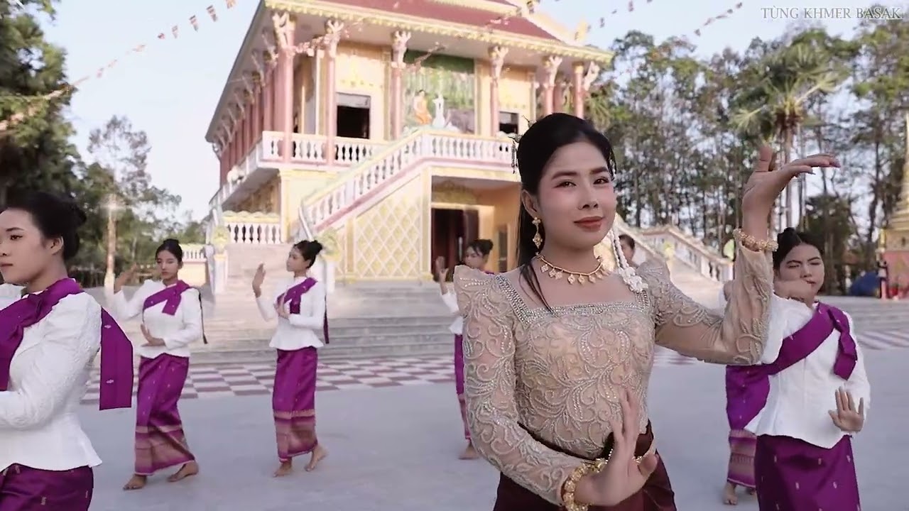 ជួបគ្នានៅព្រែកអំព