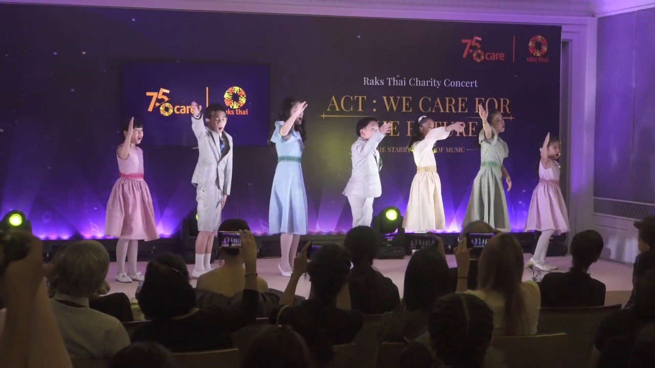 So Long Farewell from The Sound of Music - Opening of Press Conference 