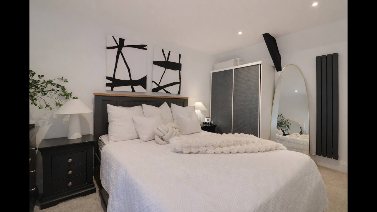 Property For Sale: 7B The Mews, High Street, Ex39 2AA