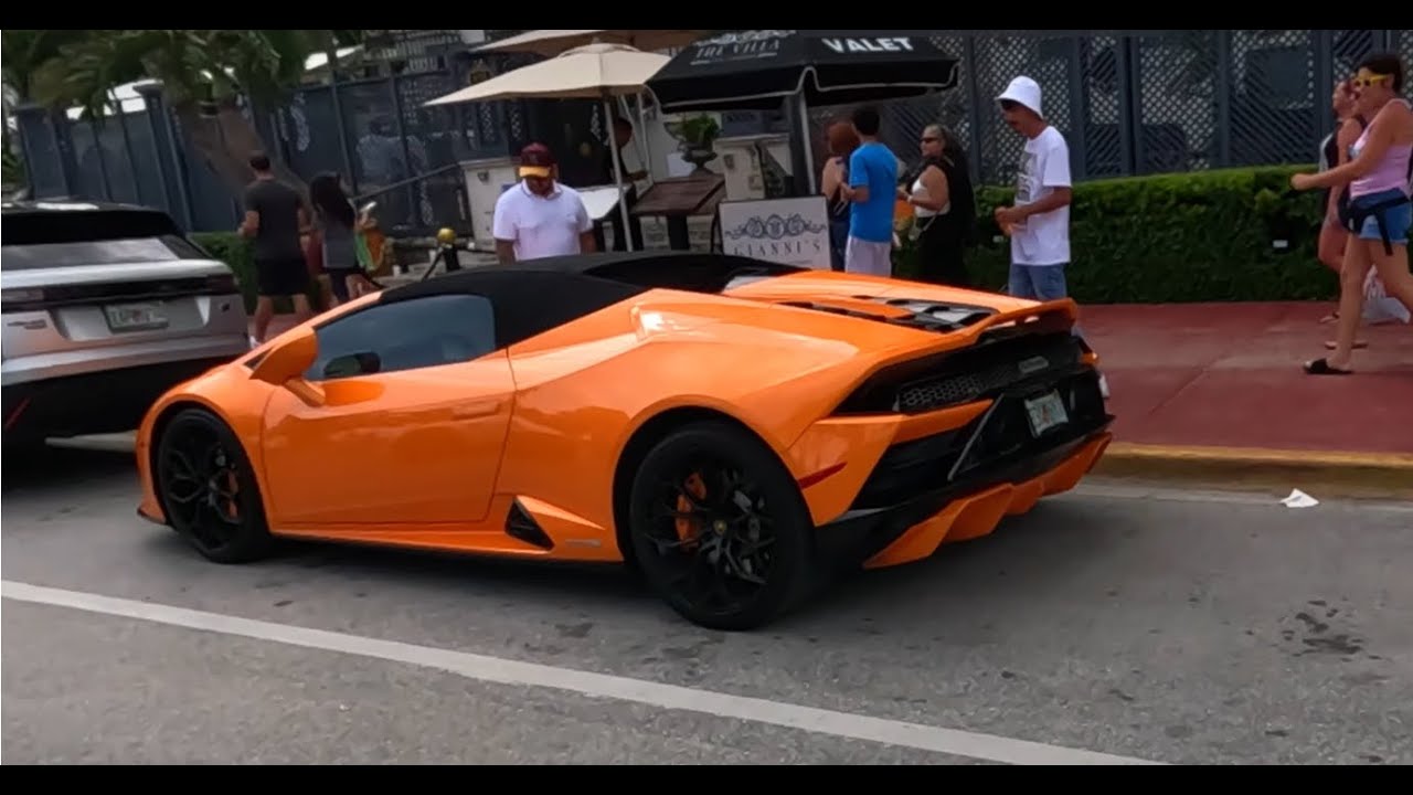 Miami Beach Walking Tour on Ocean Drive 4K