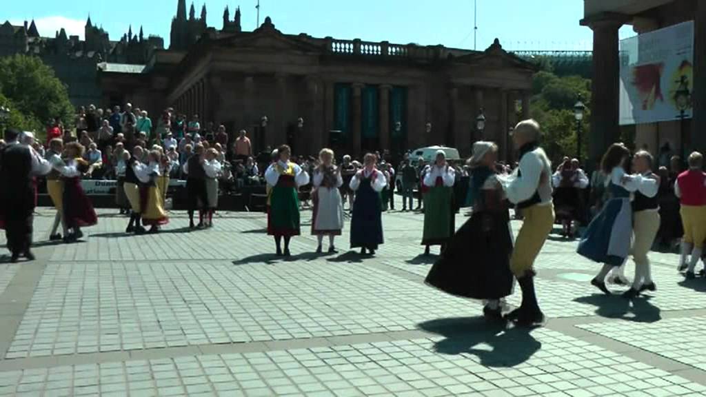 Swedish traditional folk dance: Pols och bakmes från Särna-Idre (Västerdalarna) & Östgötapolska