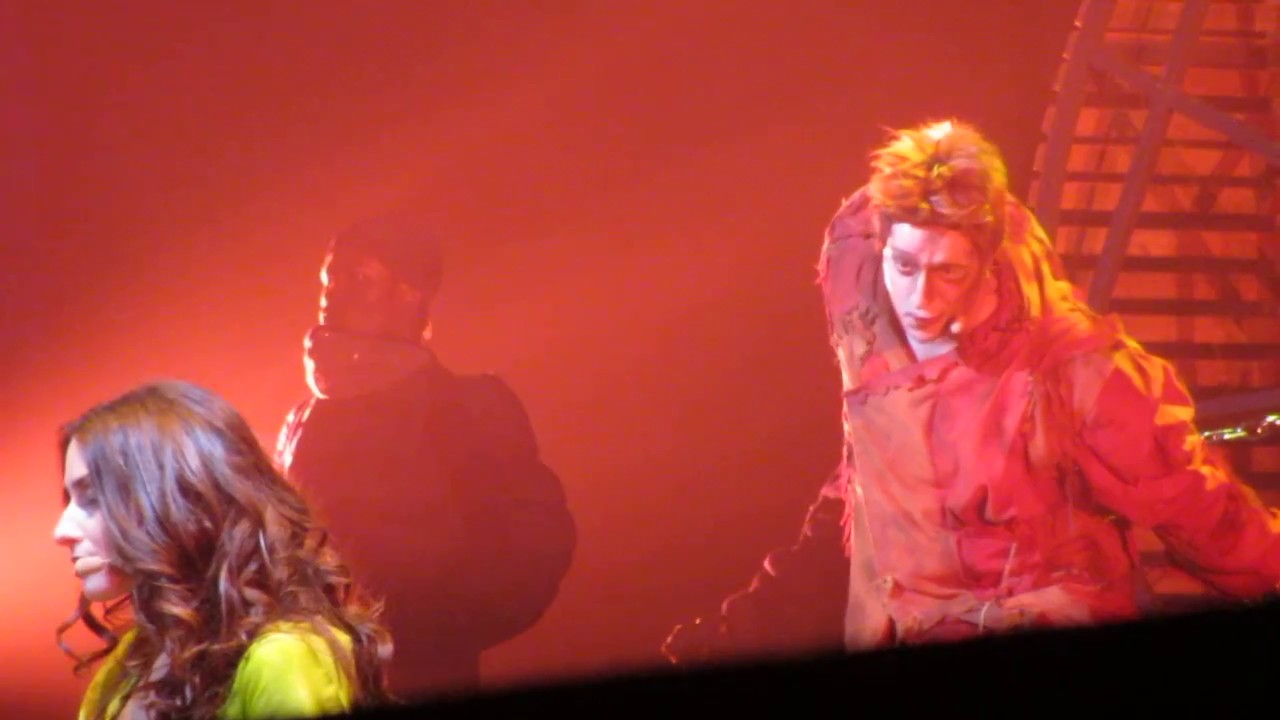 Quasimodo, Frollo et Phœbus - Belle (Notre Dame De Paris, 05/01/2017)