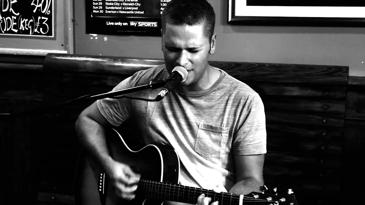 I Ran (So Far Away) - A Flock of Seagulls. Live Acoustic Cover by Ollie Stephens