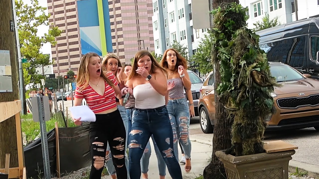 The best bushman reactions on fun girls