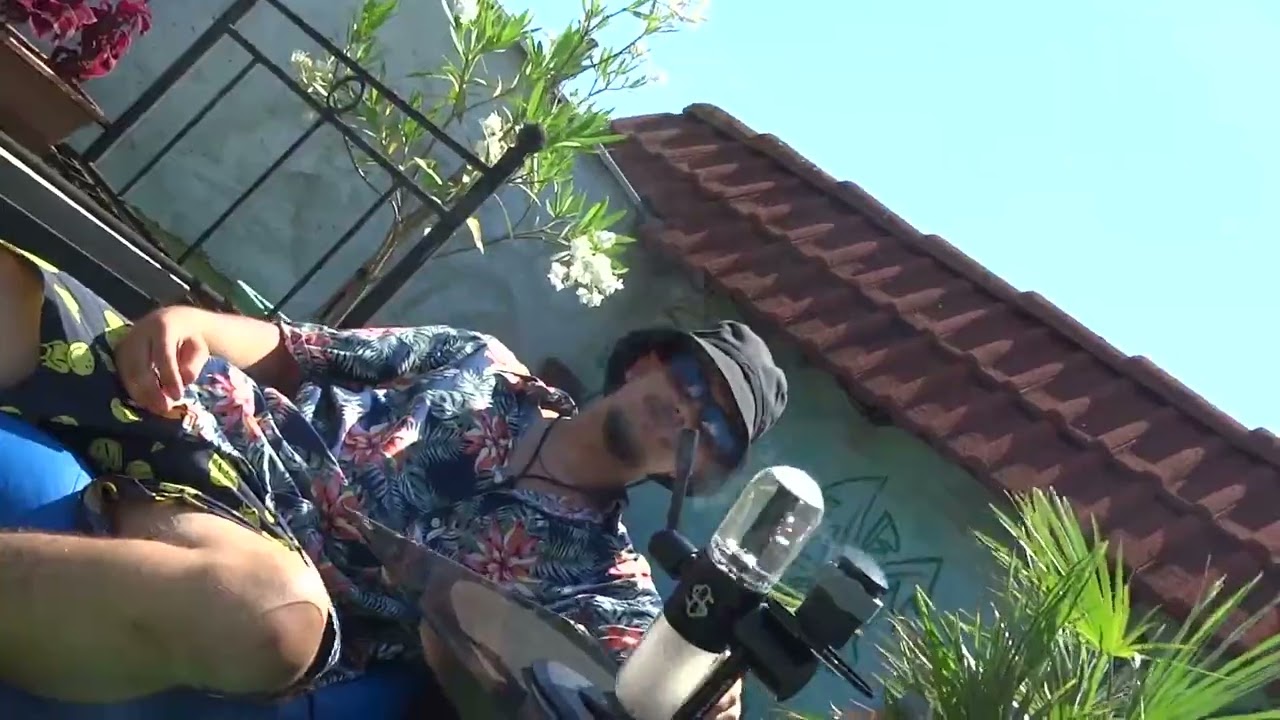 Stunden Glass bong and pipe