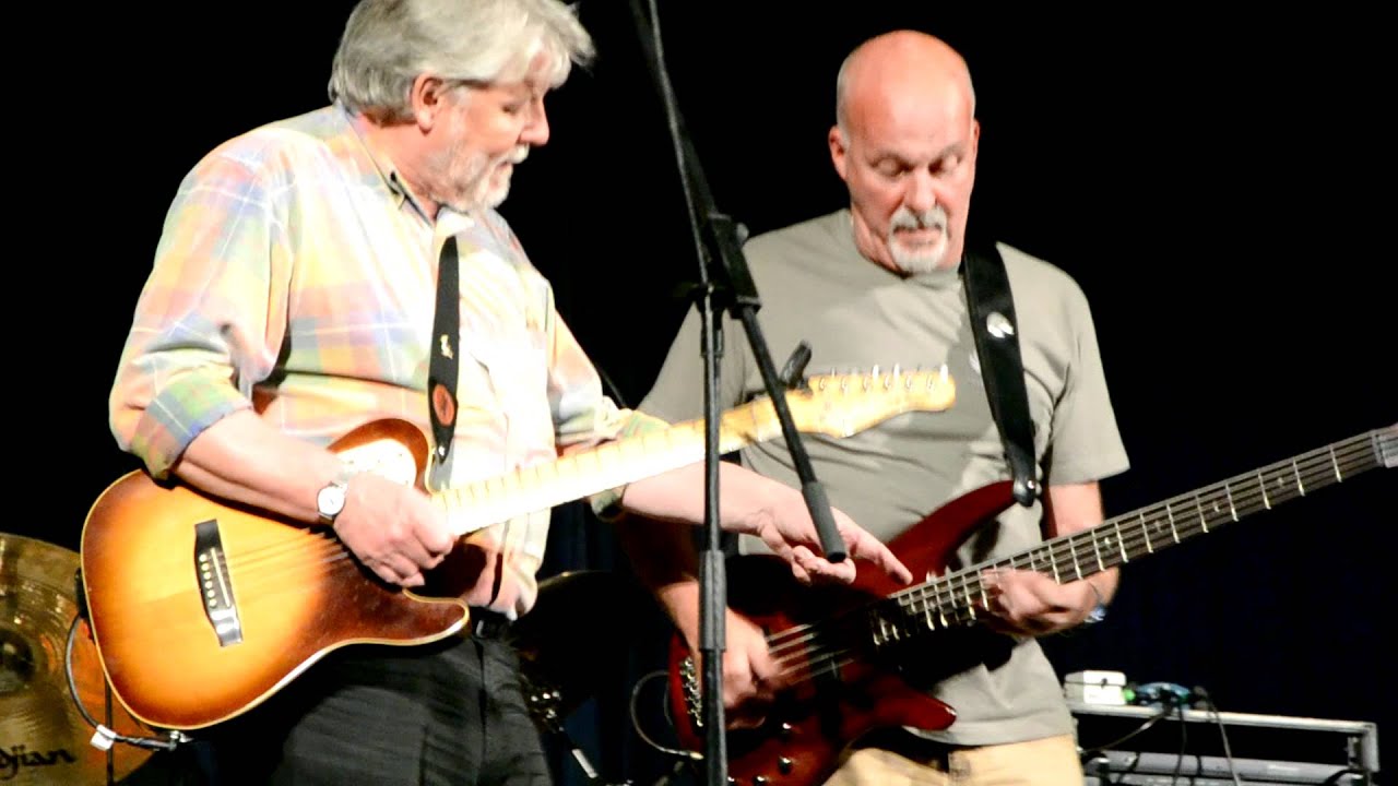 Fairport Convention - Danny Jack's Reward  Bass solo (Dave Pegg), live in Catania (24\04\12)
