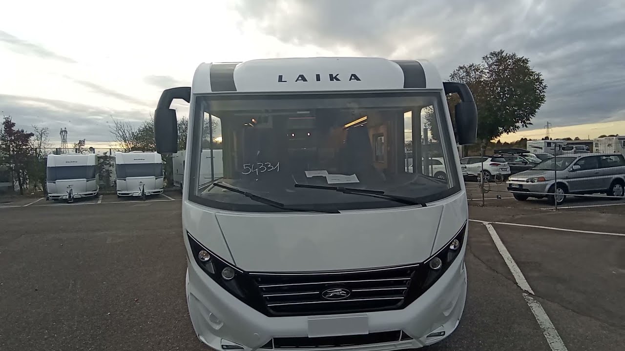 MOTORHOME LAIKA LETTI GEMELLI DOCCIA SEPARATA GRANDE COMFORT