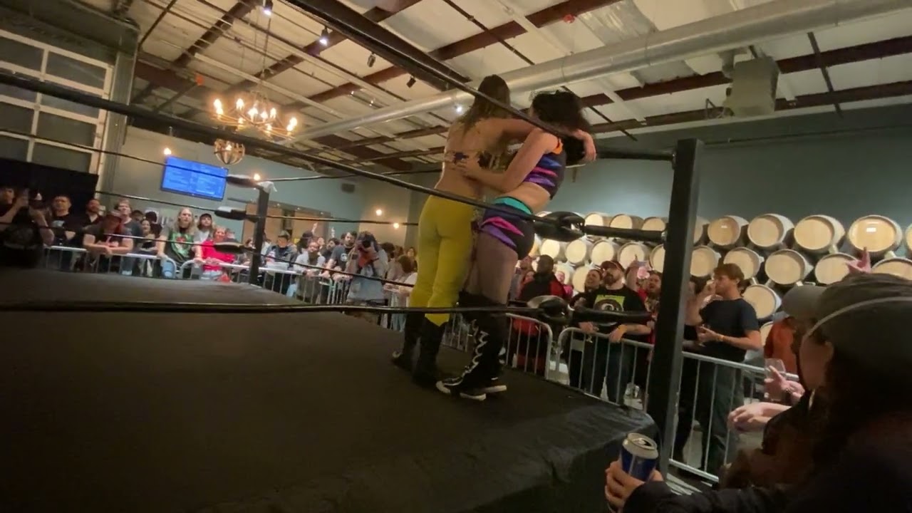 Mila Johnson Vs Erica Leigh