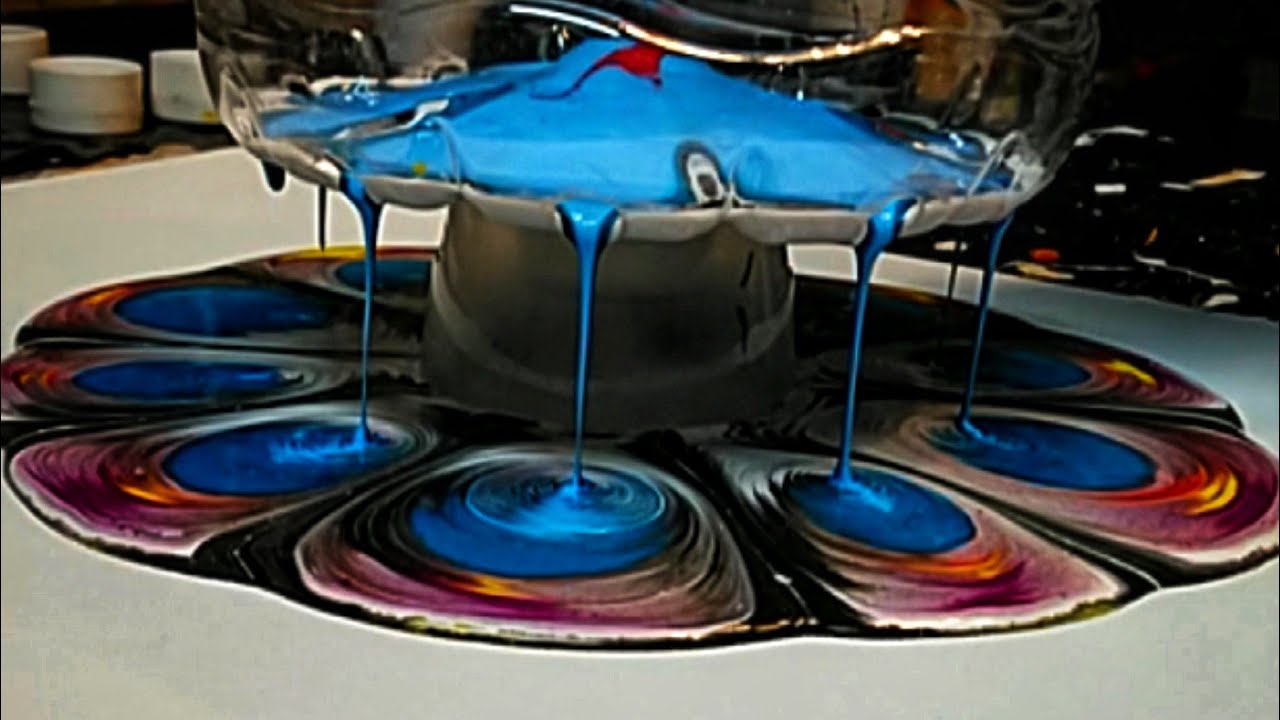 Fluid painting bottle with 10 holes on large canvas getting cells without silicone