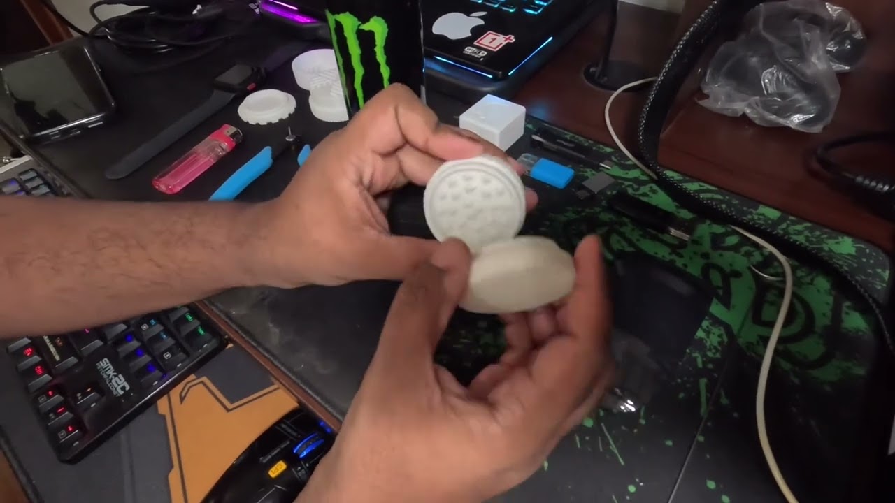 Toothless Herb & Spice Grinder