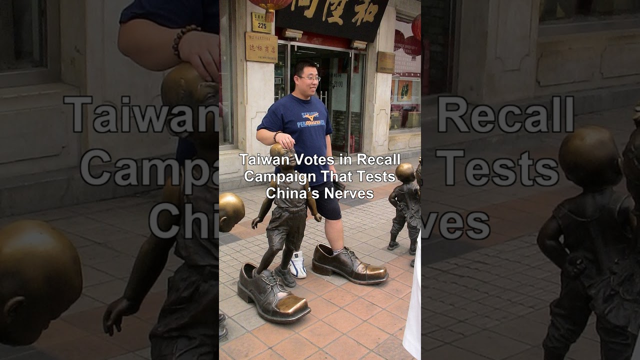 Breaking News: Scoop: Democrats think they can get their hands on Epst