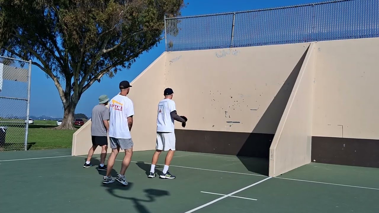 Erik and Garvin vs John and Partner 1st game Robb Field handball tournament 