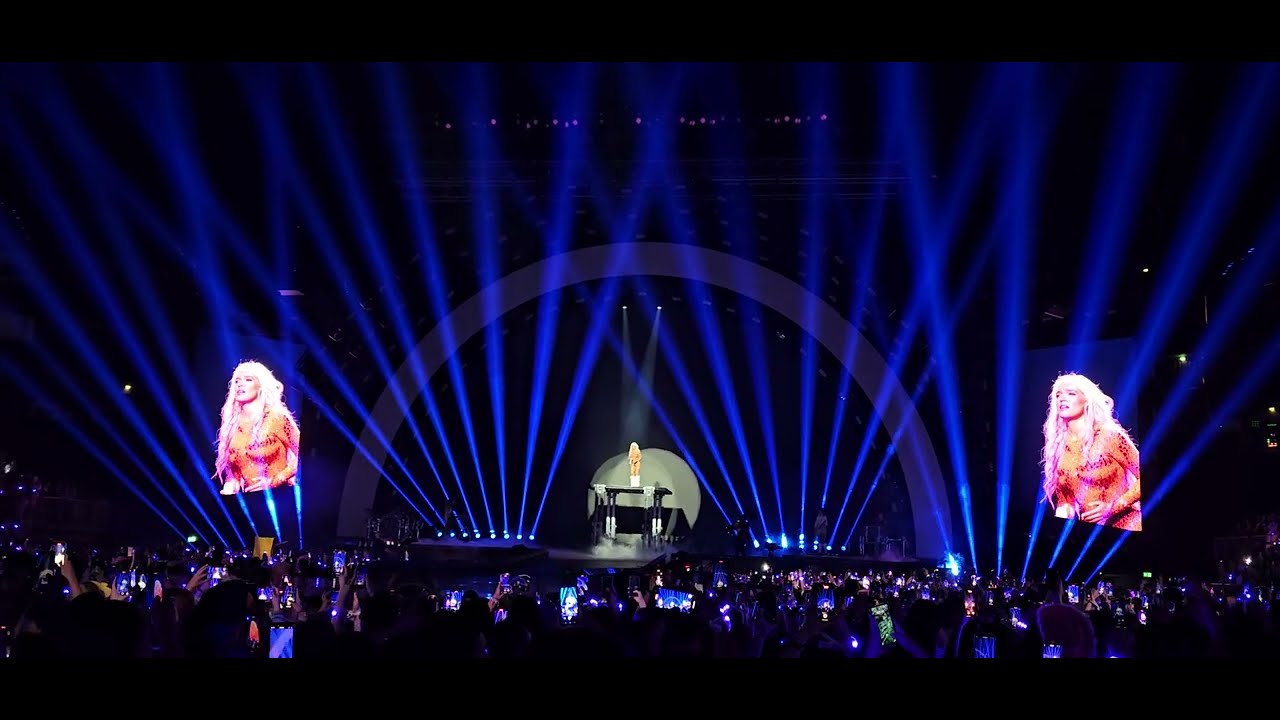 Karol G - Amargura (Mañana Será Bonito Tour - Lanxess Arena Köln - LIVE - 2024-06-11)
