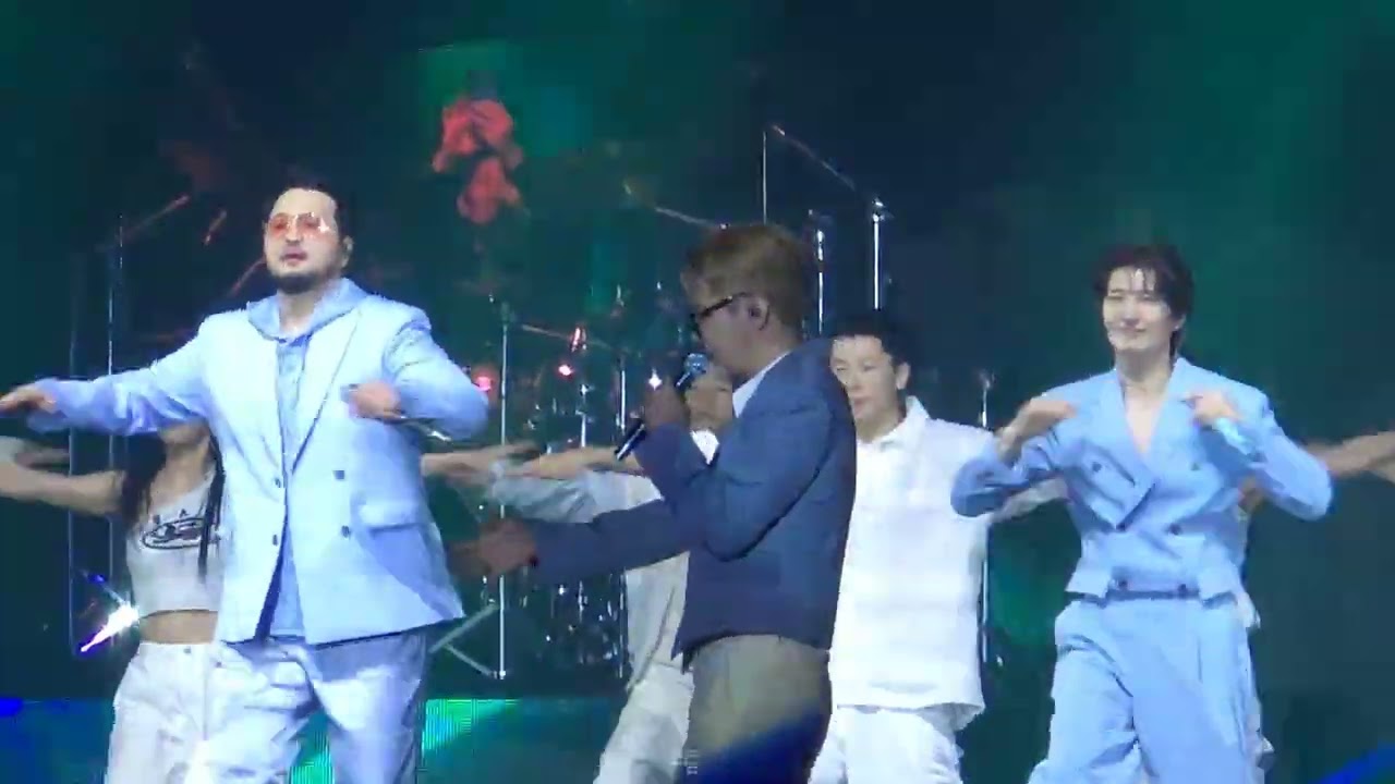 251221_god ICONIC BOX 부산_관찰_안데니 Focus