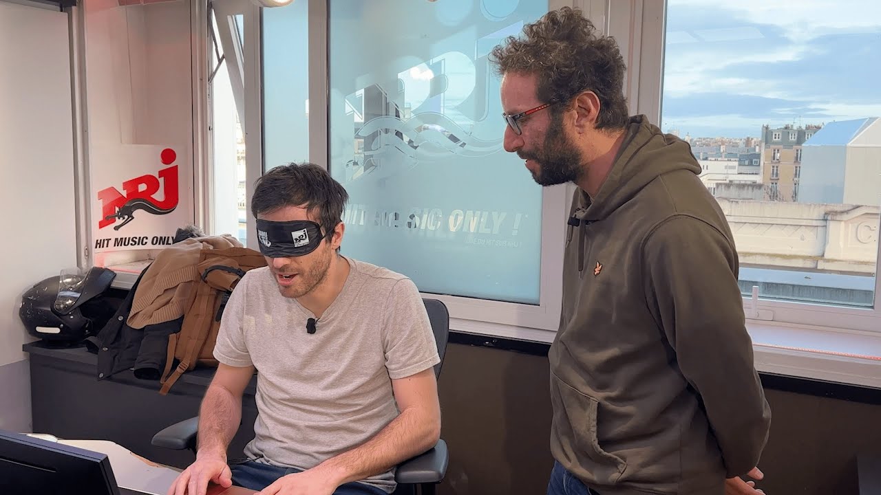 Valou a annoncé qu'il pouvait écrire sur un clavier les yeux fermés.. Manu l'a mis à l'épreuve !