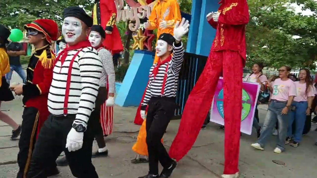 Street performers