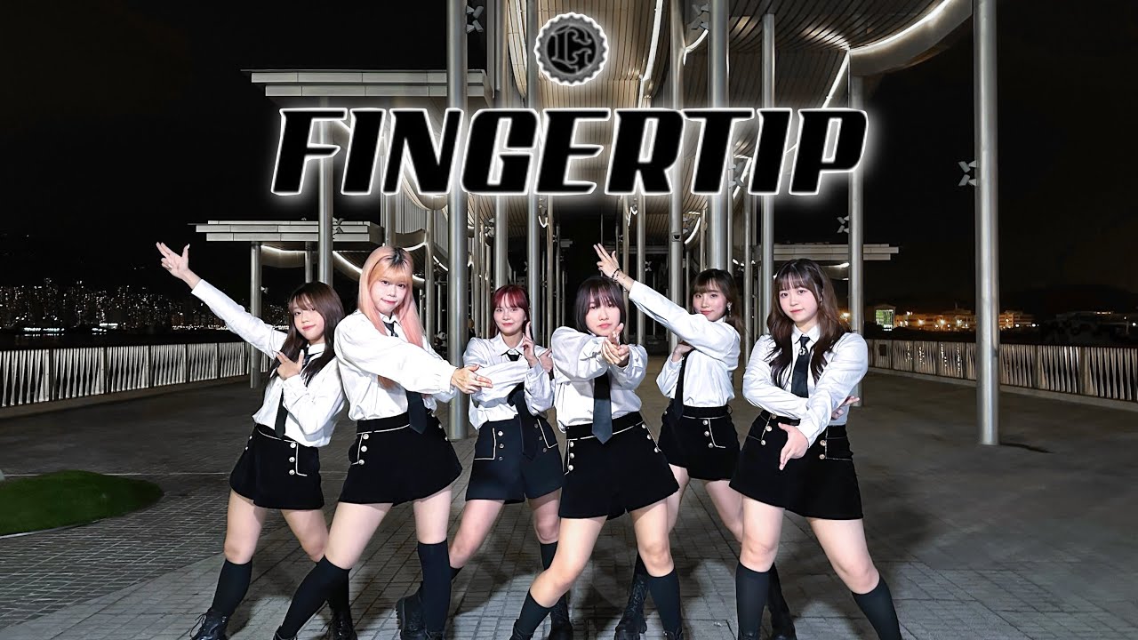 [Christmas special🎄][KPOP IN PUBLIC] GFRIEND(여자친구) - FINGERTIP(핑거팁) Dance Cover From Hong Kong