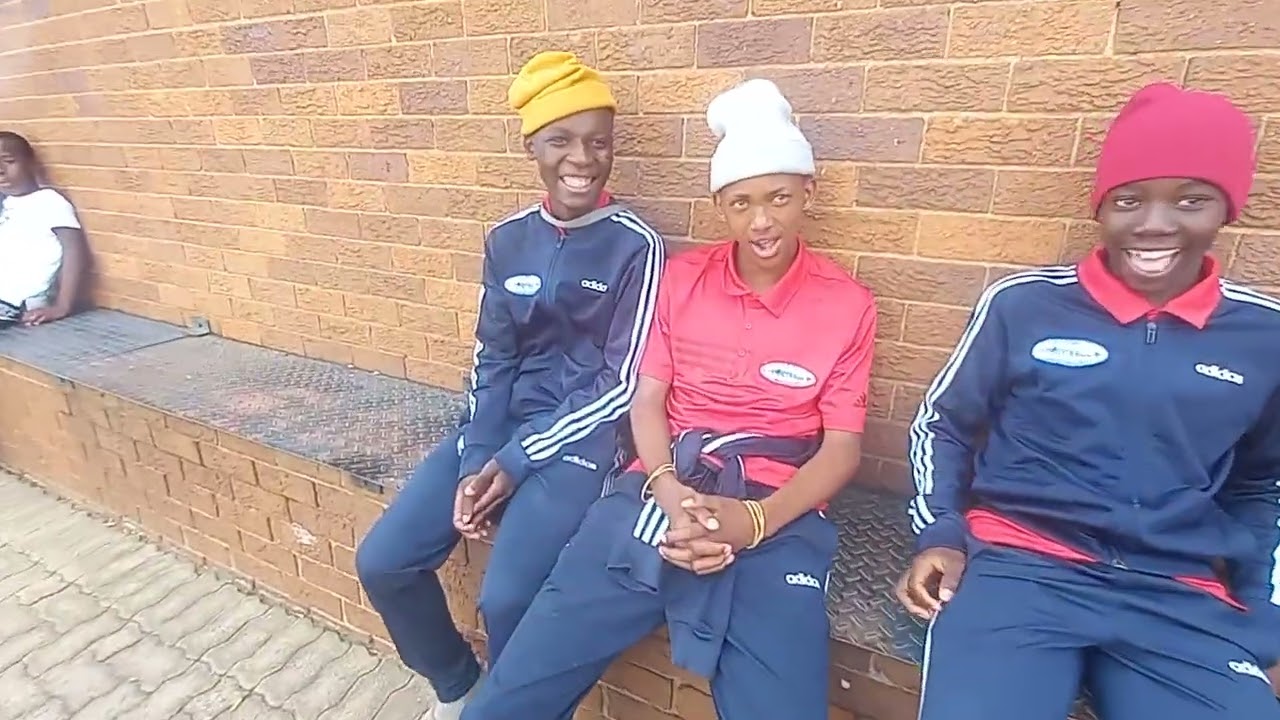 I couldn't pass these boys from THE SCHOOL OF EXCELLENCE who came to watch the SA u/17 #cosafacup