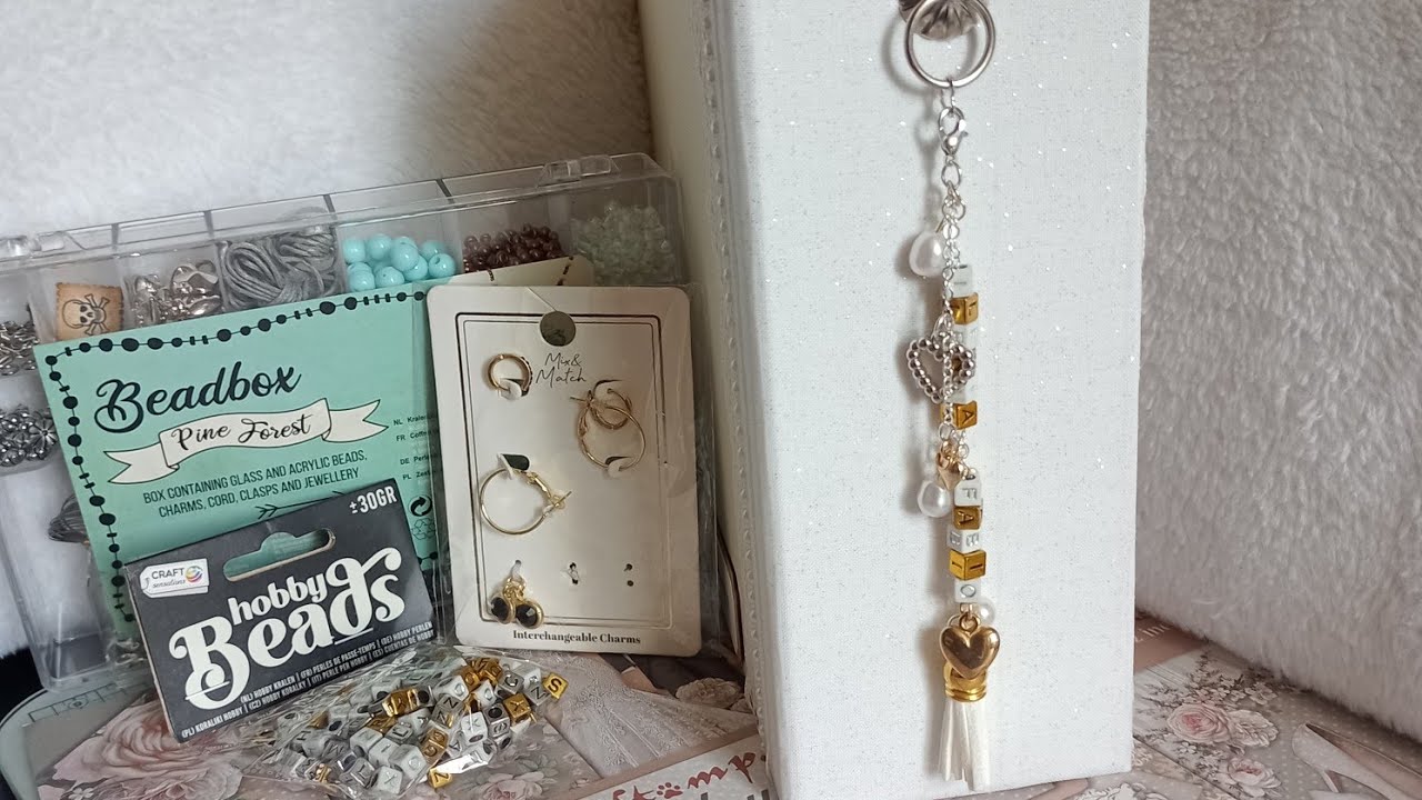 BIJOUX D'ALBUM PERSONNALISÉ MATÉRIEL ACTION PETIT BUDGET FACILE #action #bijoux #charm #diy