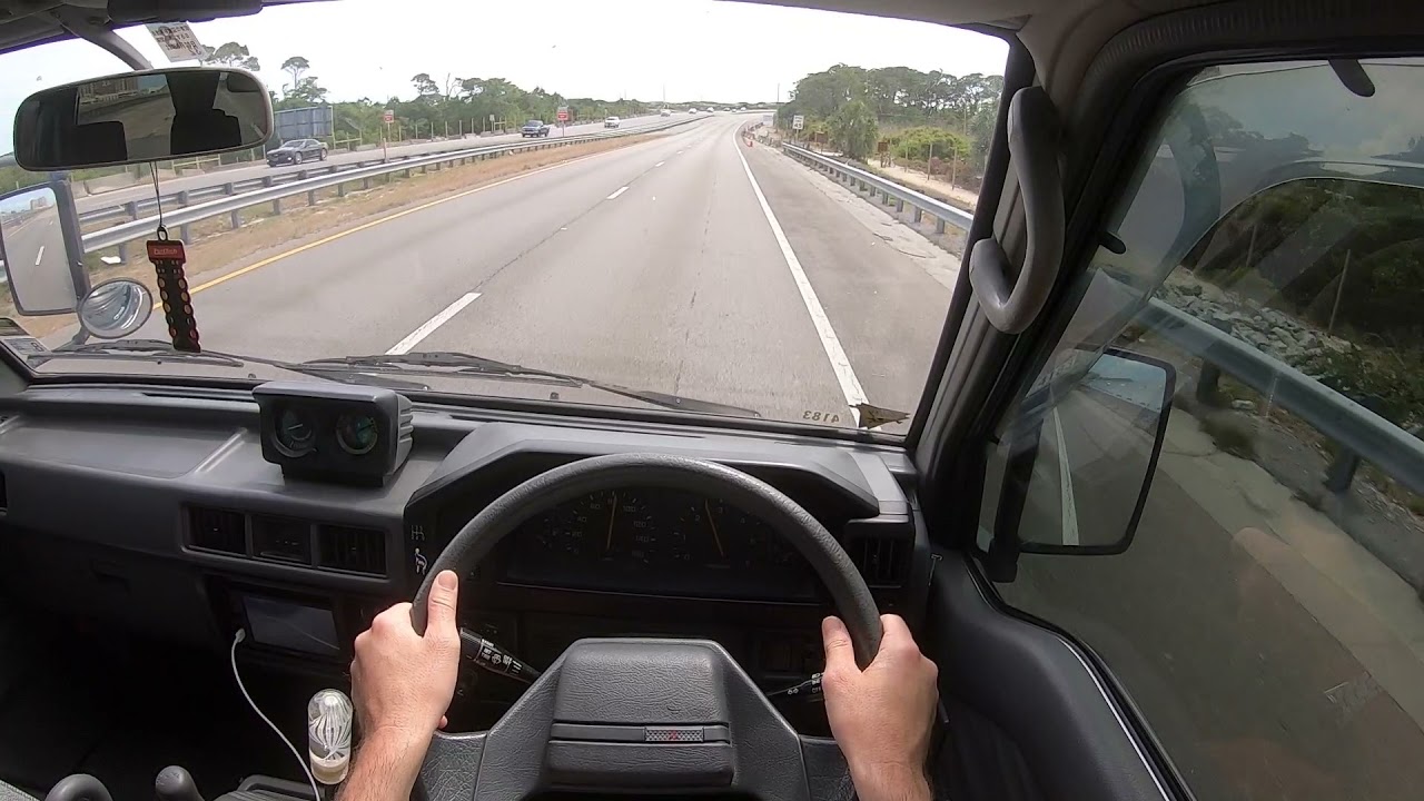 1993 Mitsubishi Delica L300 (Coastal POV Drive)