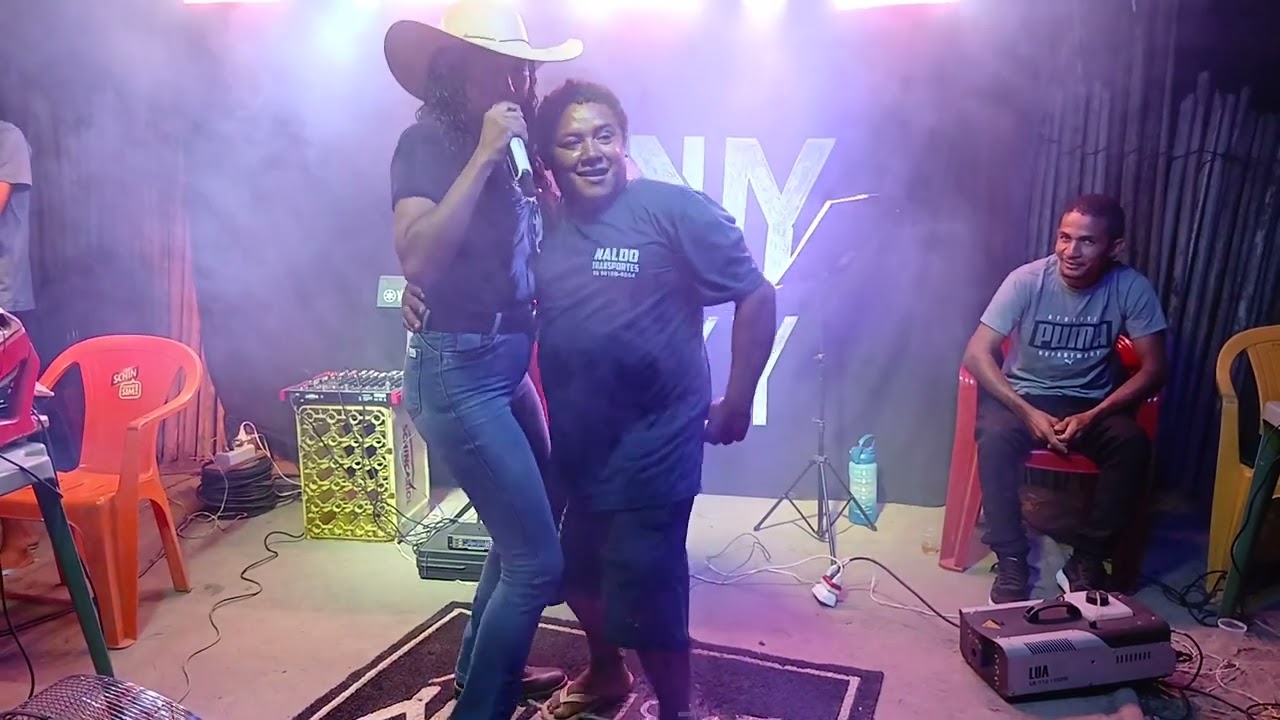 ACHEI UM HOMEM DANÇADOR PRESTA ATENÇÃO 🎤🎹🤠🐴