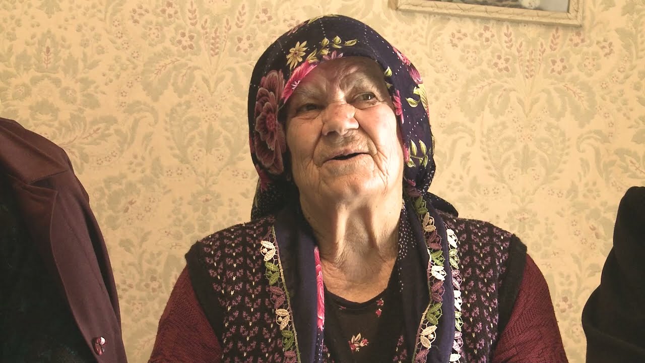 Анна Манова (Айше Муртазова) - За моминските години и за избора на съпруг в село Беслен