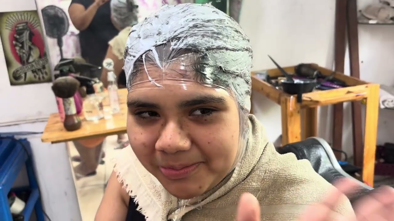 Pintando o meu cabelo de roxo