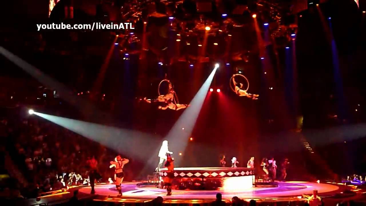 Britney Spears intro- Circus-Piece of Me Atlanta September 2009