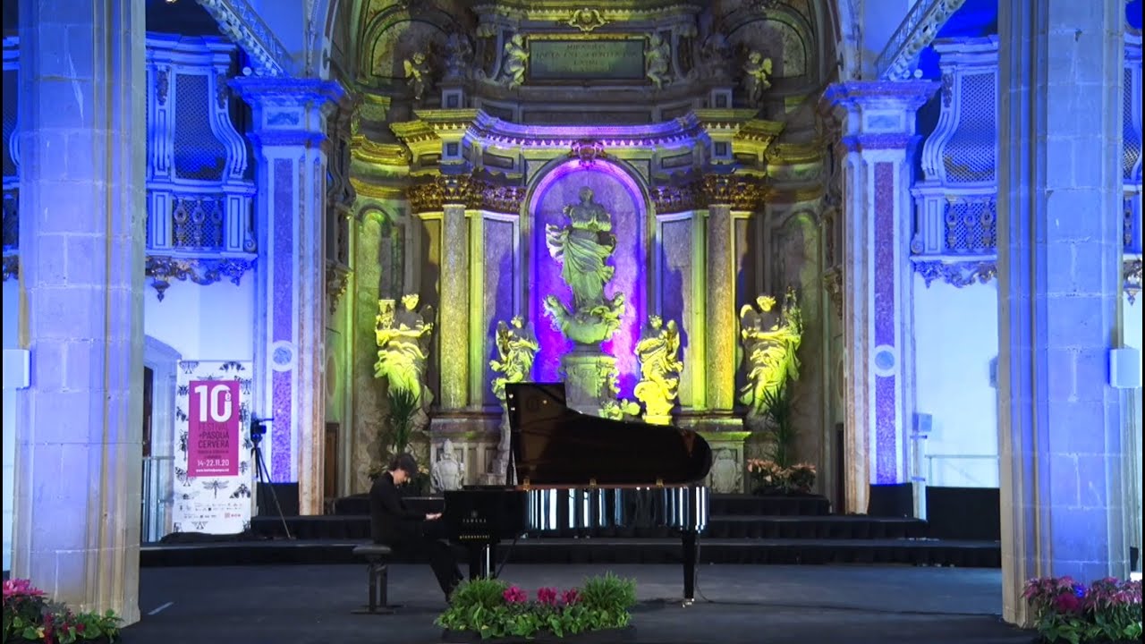 Alba Ventura | W.A.Mozart Sonata K.331 in A major - I. Andante grazioso