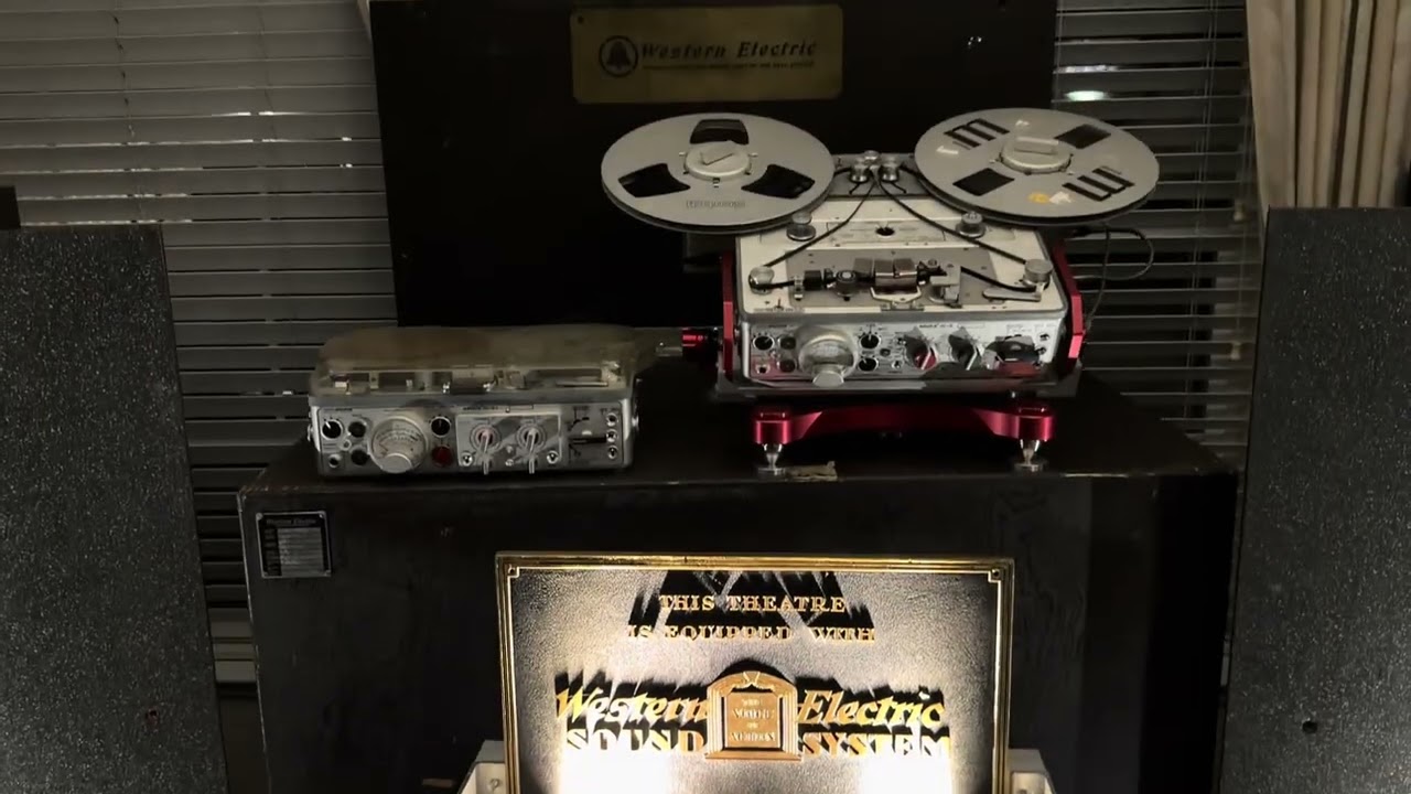 Louis Amstrong and Ella perform in front of us (Altec & Western electric system)