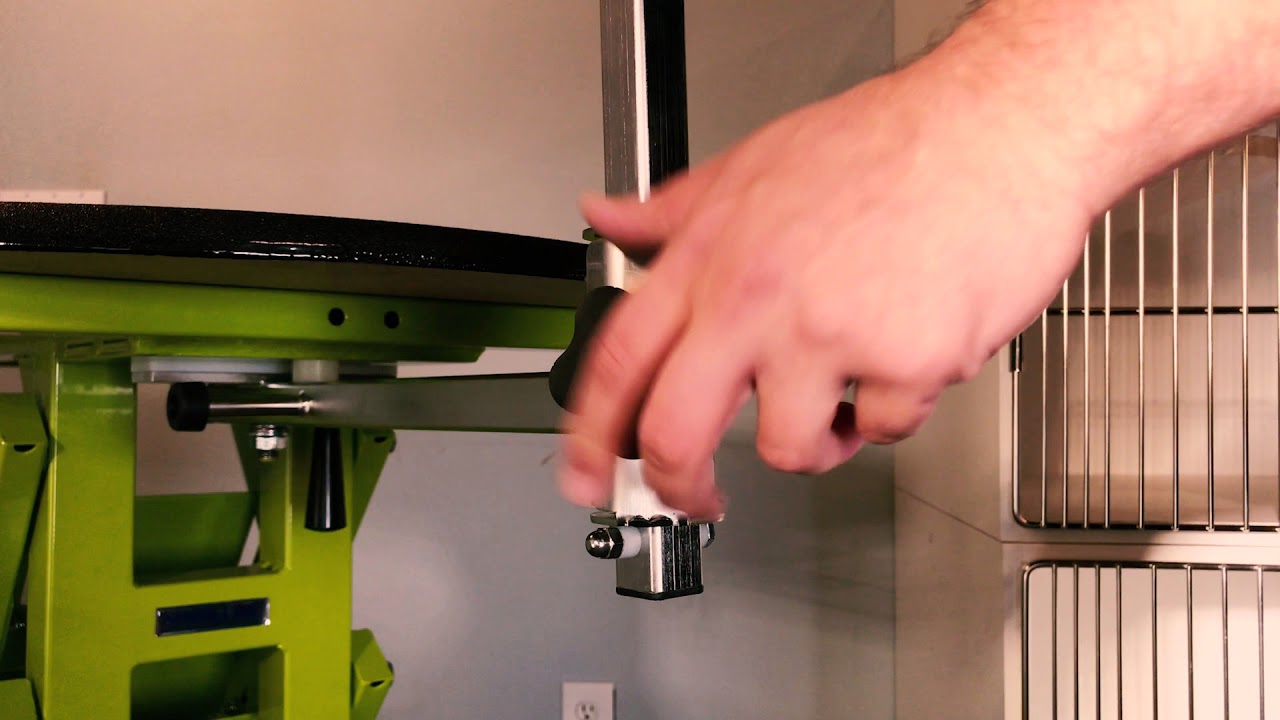 Grooming Table:  Adjusting the Arm