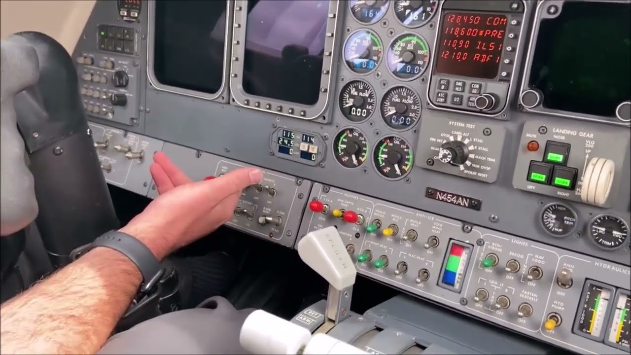 Learjet 60 AHRS Initialization | Jet Quick Tips